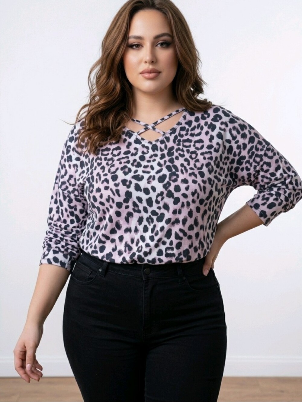🙋Now n Forever leopard design cotton blend shirt. S XL Excellent condition